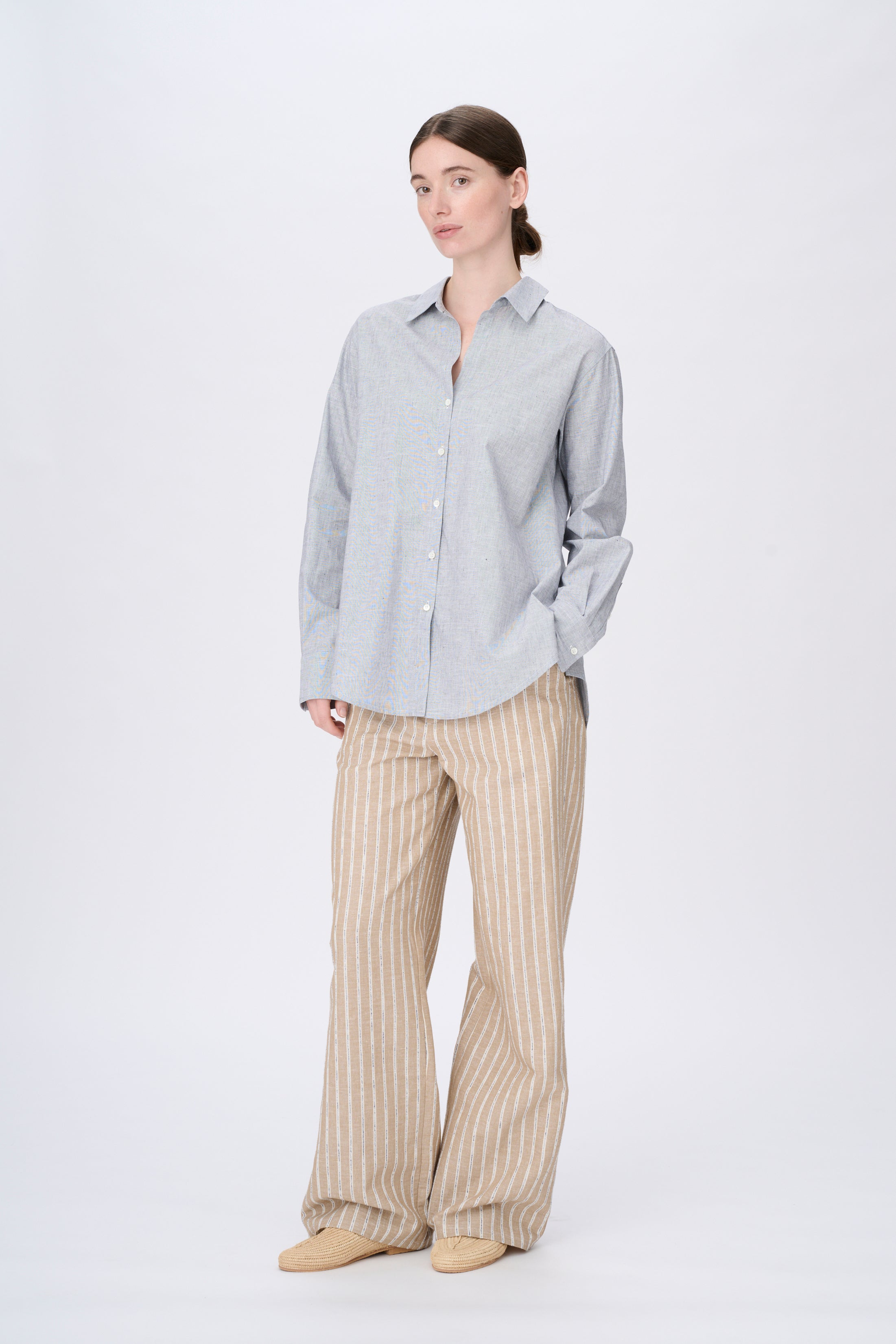 Naja Lauf SUS SHIRT LINEN CHAMBRAY Shirts NAVY white