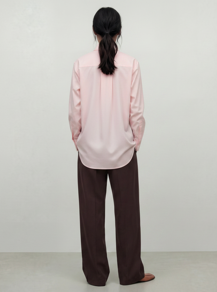 pink poplin shirt by Naja Lauf
